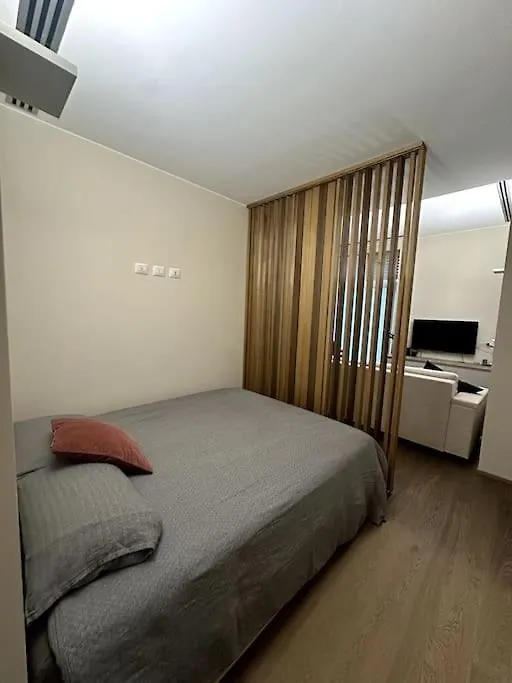 Apartment Open Space - Garden & Jacuzzi - Self Check-In Milan